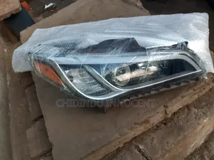 Right Side Headlight Hyundai Sonata 2016 Model