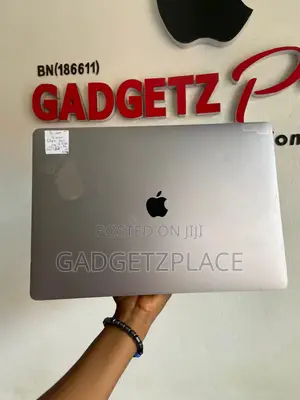 Laptop Apple MacBook Pro 2019 16GB Intel Core I7 SSD 512GB