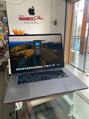 Laptop Apple MacBook Pro 2019 16GB Intel Core I7 SSD 512GB