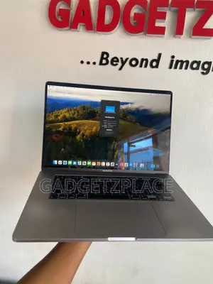 Laptop Apple MacBook Pro 2019 16GB Intel Core I7 SSD 512GB