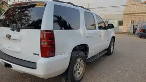 Chevrolet Tahoe 2010 White