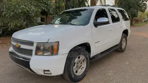 Chevrolet Tahoe 2010 White