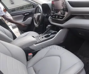 Toyota Highlander 2021 Blue