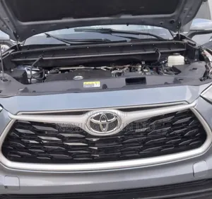 Toyota Highlander 2021 Blue