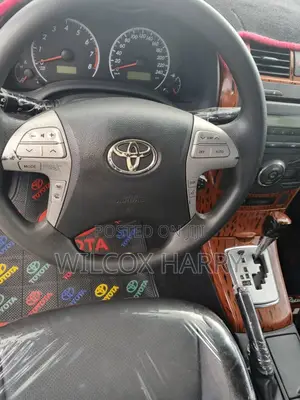 Toyota Corolla L 4dr Sedan (1.8L 4cyl 5M) 2012 Silver