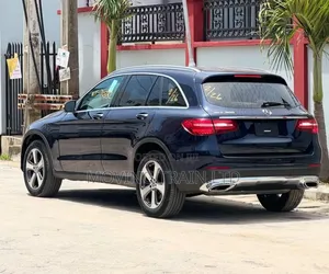 Mercedes-Benz GLC-Class 2018 Blue