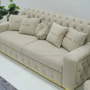 Cosy 7 Seater Living Room Sofa.