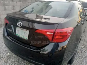 Toyota Corolla 2017 Black