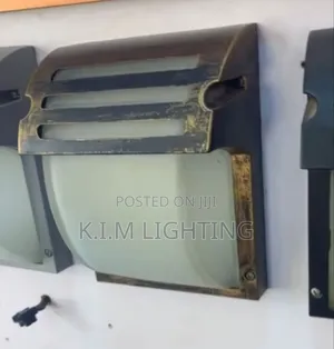 Outdoor Wall Lamp