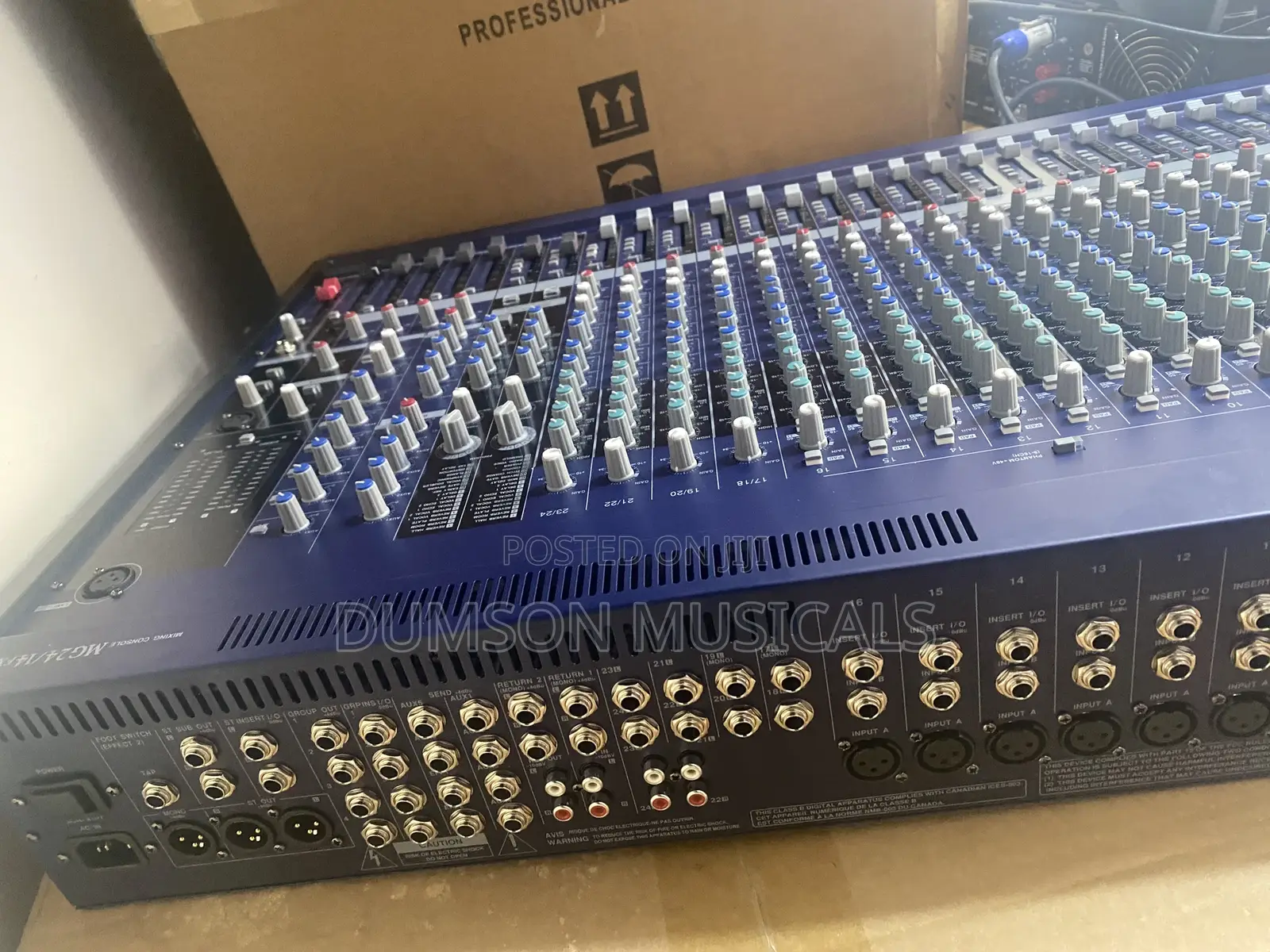 24 Channels Yamaha Mixer Mg24