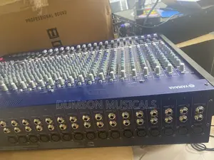 24 Channels Yamaha Mixer Mg24