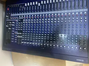 24 Channels Yamaha Mixer Mg24