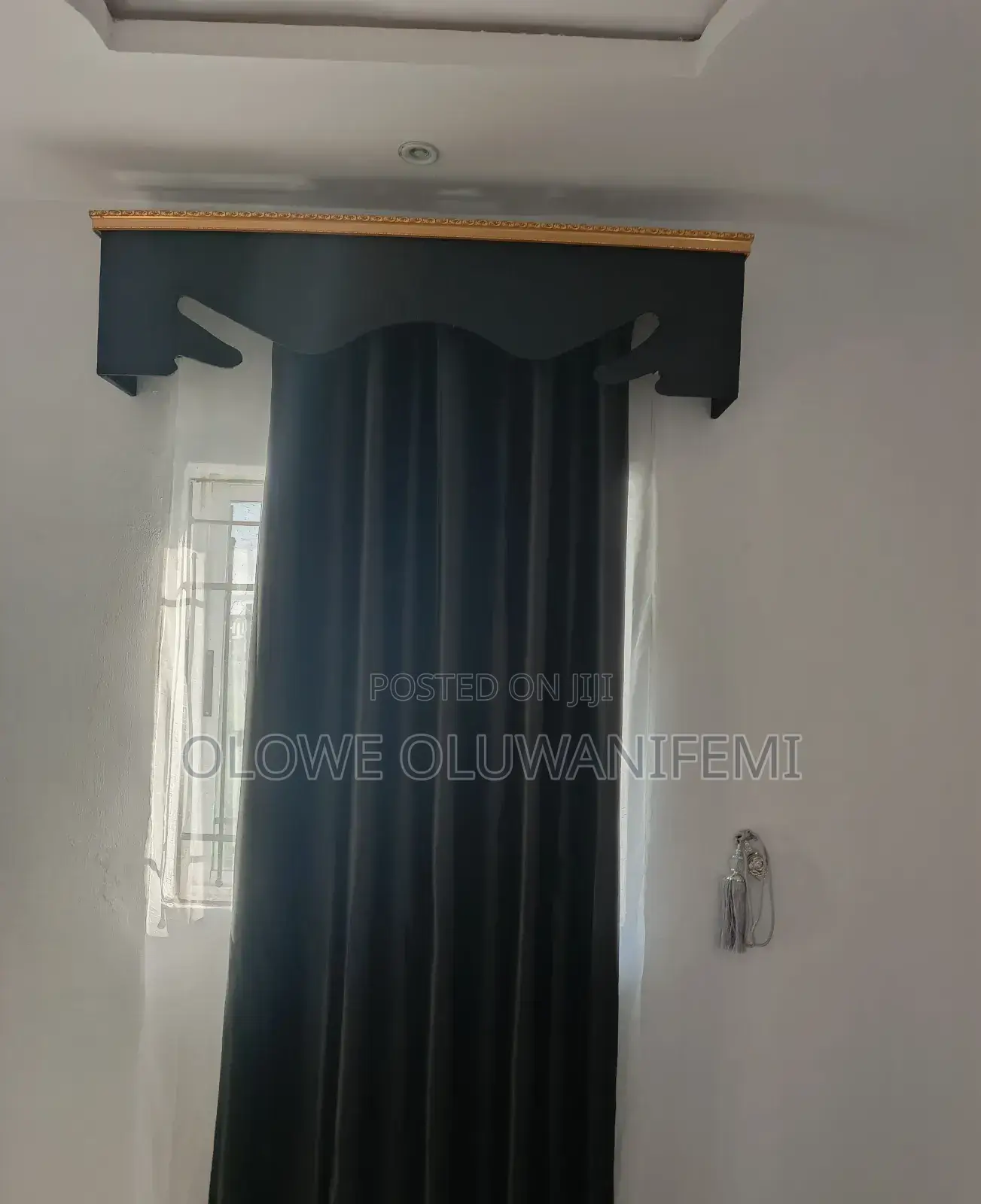 Curtain Board