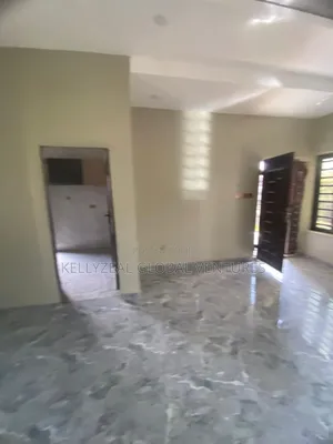 2bdrm Apartment in Paragon Estate for rent