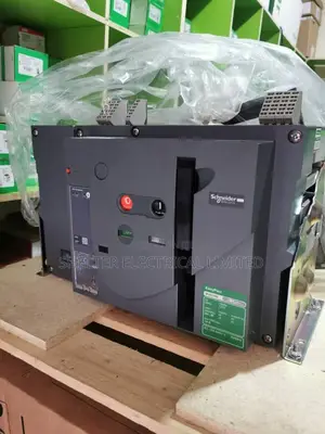 Schnieder Air Circuit Breaker 1600amp 4pole