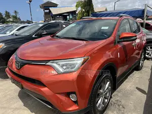 Toyota RAV4 Limited 4dr SUV AWD (2.5L 4cyl 6A) 2018 Orange