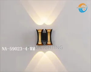 Outdoor Cast Wall Light
