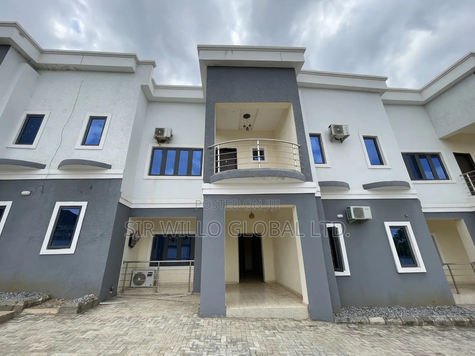 4bdrm Duplex in Life Camp for rent
