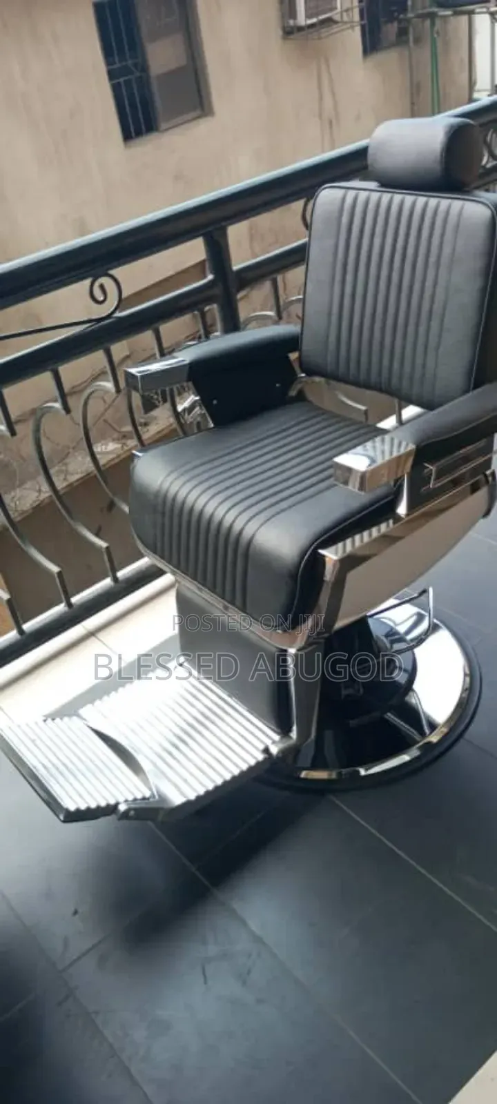 Executive Barbing Chair