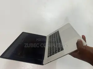 Laptop Apple MacBook Pro 2018 16GB Intel Core I7 SSD 256GB