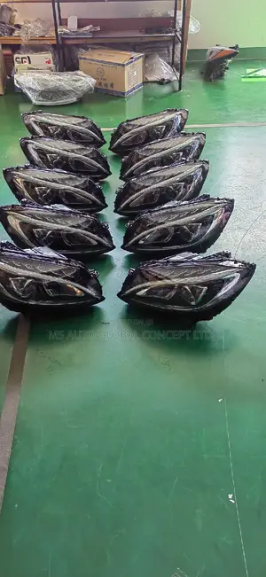 Mercedes Benz C300 205 Headlights