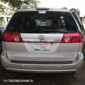 Toyota Sienna XLE Limited AWD 2005 Gray