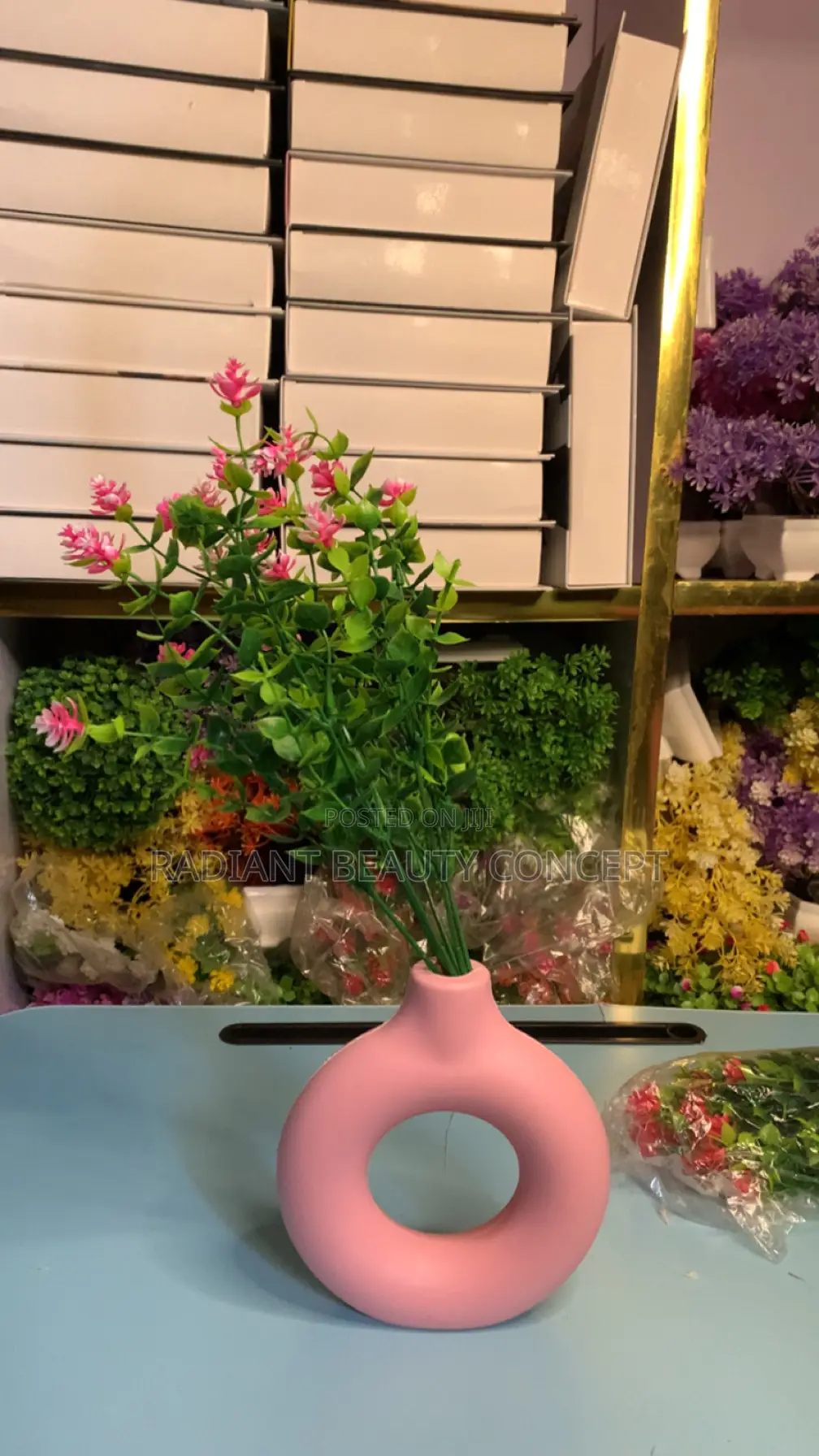 Small Size Donut Vase