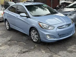 Hyundai Accent GLS 4dr Sedan (1.6L 4cyl 6M) 2014 Blue