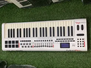Photo - Axiompro49 M-Audio Midi Controller With Pad