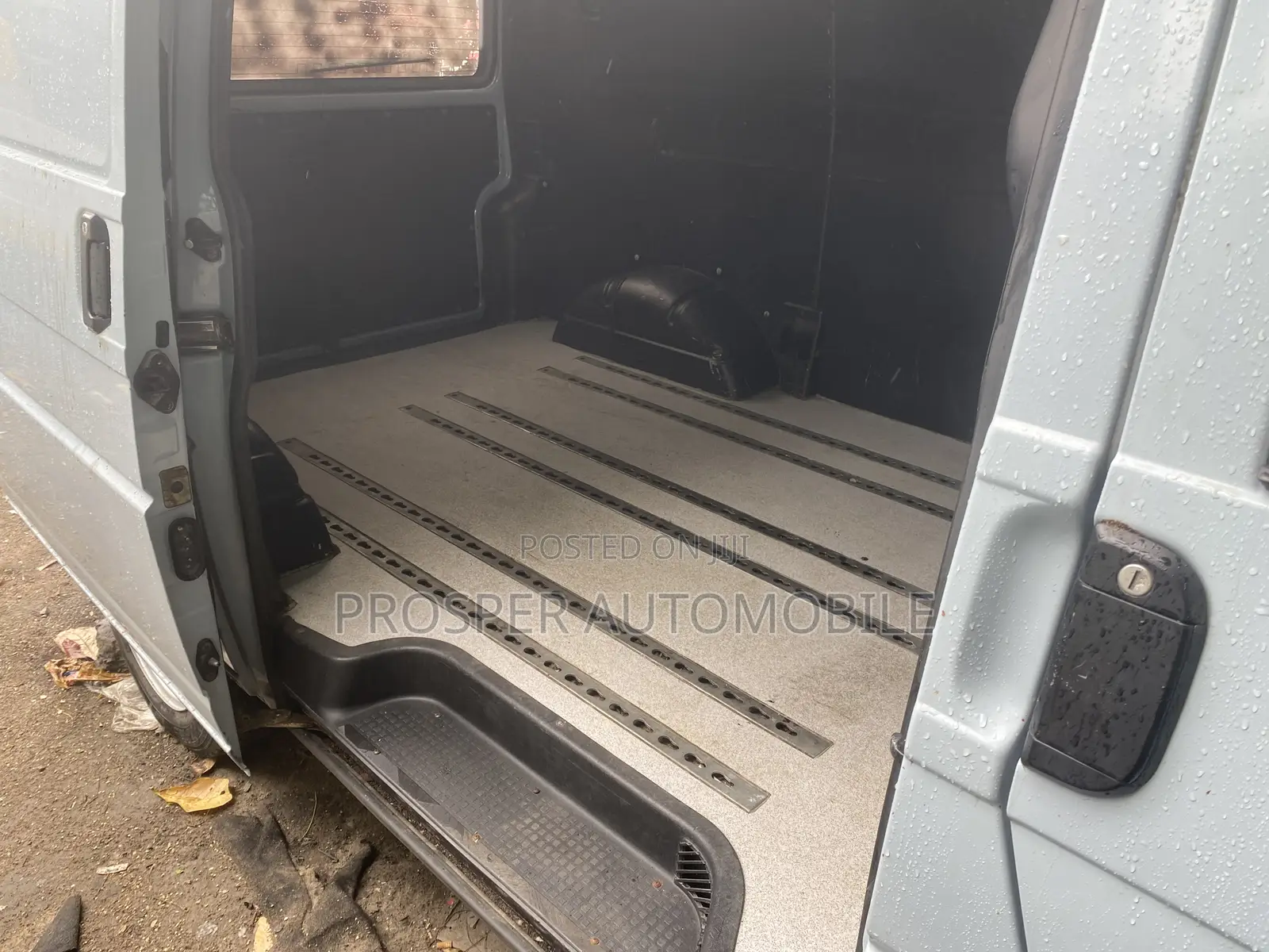 Volkswagen Transporter 2003 Blue