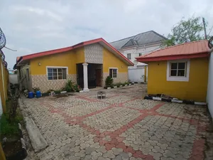4bdrm Bungalow in Akoto Estate, Akala Express for sale