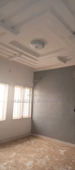 4bdrm Duplex in Jahi Gilmore for rent