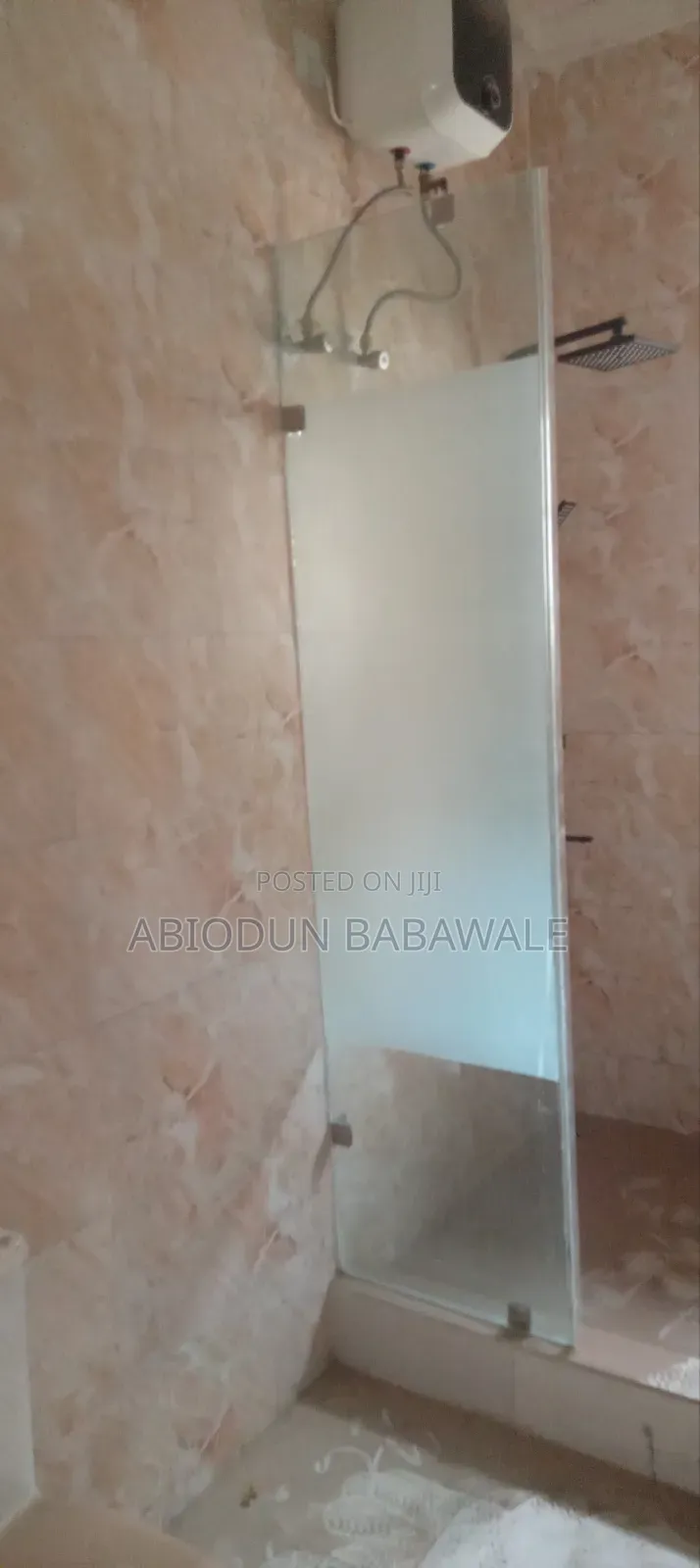 4bdrm Duplex in Jahi Gilmore for rent