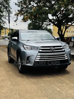 Toyota Highlander 2018 Silver