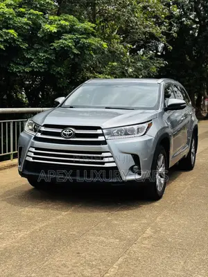 Toyota Highlander 2018 Silver