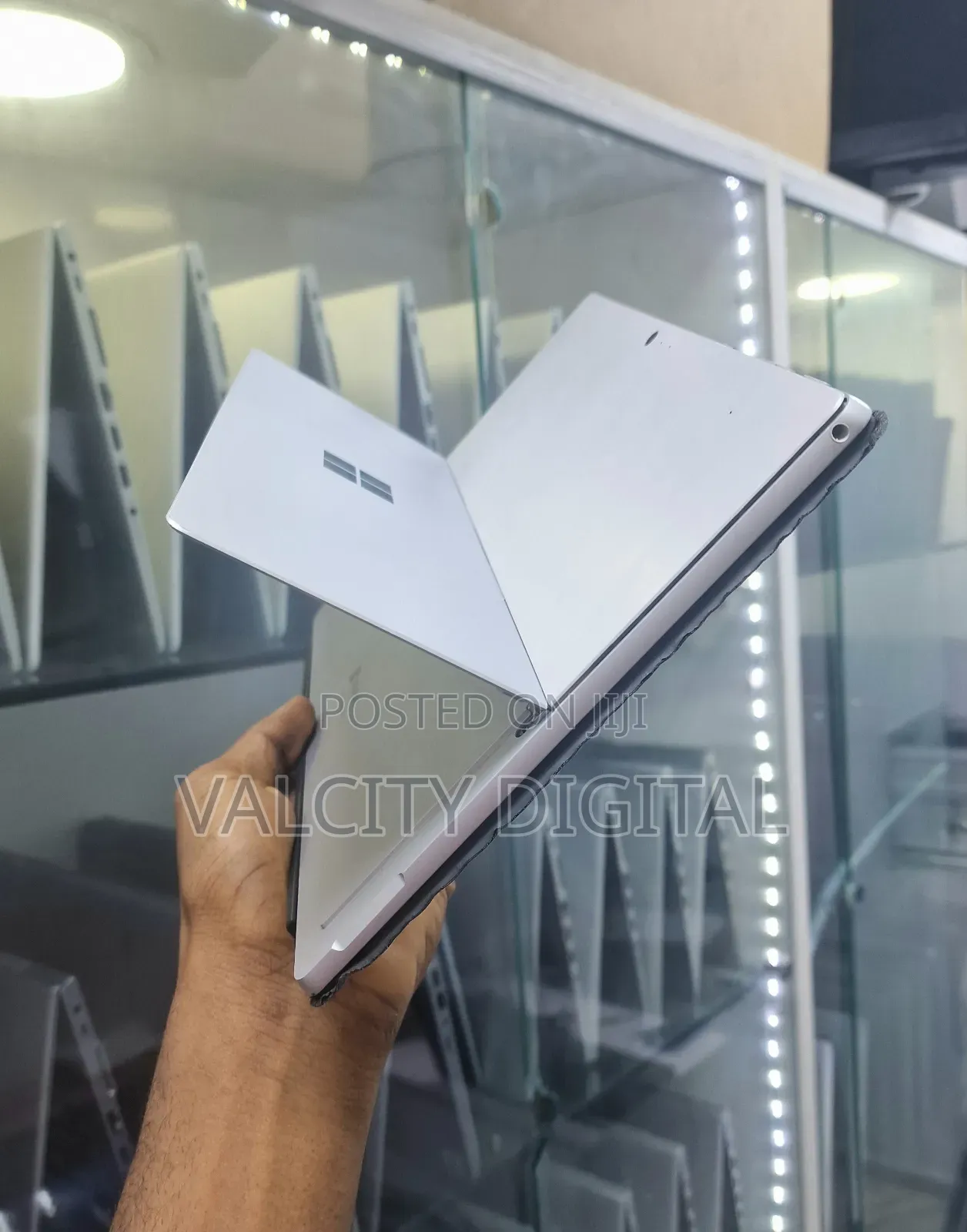 Laptop Microsoft Surface Laptop 5 16GB Intel Core i7 SSD 512GB