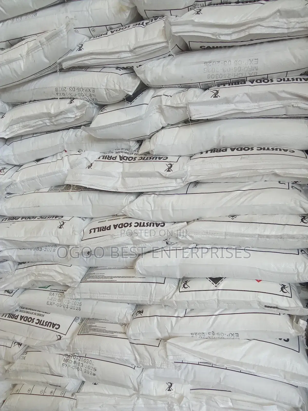 Caustic Soda Pearls