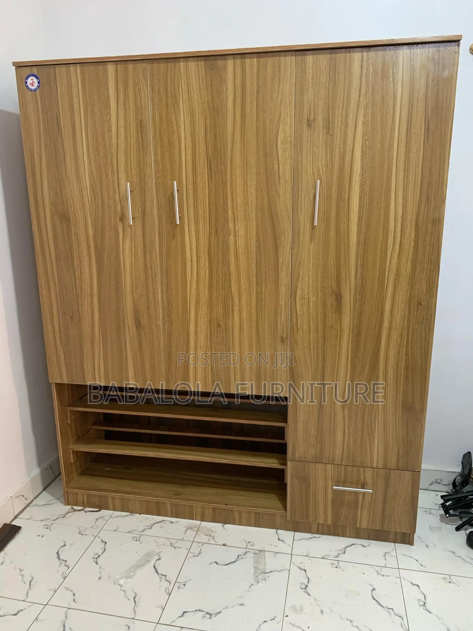 5/6 Standard Wardrobe