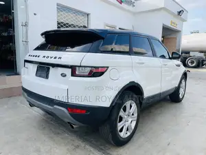 Land Rover Range Rover Evoque SE Premium 4x4 (2.0L 4cyl 9A) 2016 White