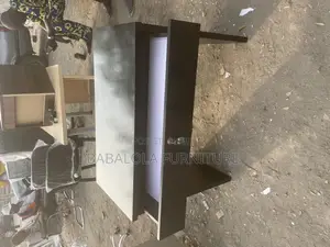 3 Feet Reading Table