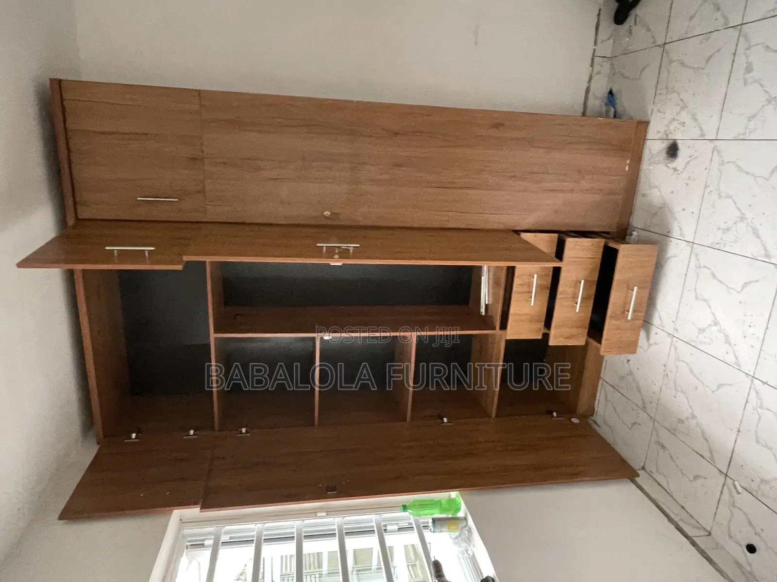 5/8 Feet Standard Wardrobe