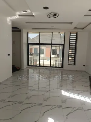 Furnished 3bdrm Apartment in Dopemu for sale