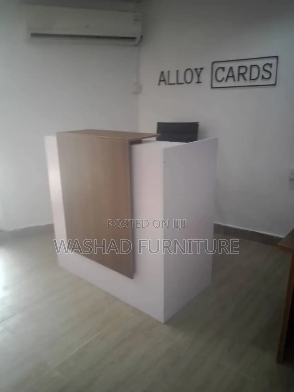 Receptionist Table