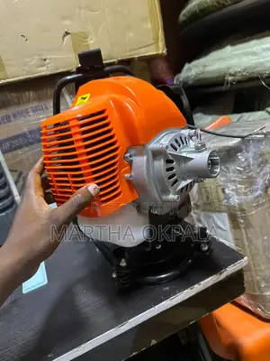 Grass Cutter Machine