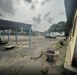 Prime Land Along Western Avenue, Surulere
