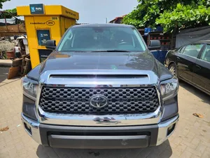 Toyota Tundra 2021 Gray