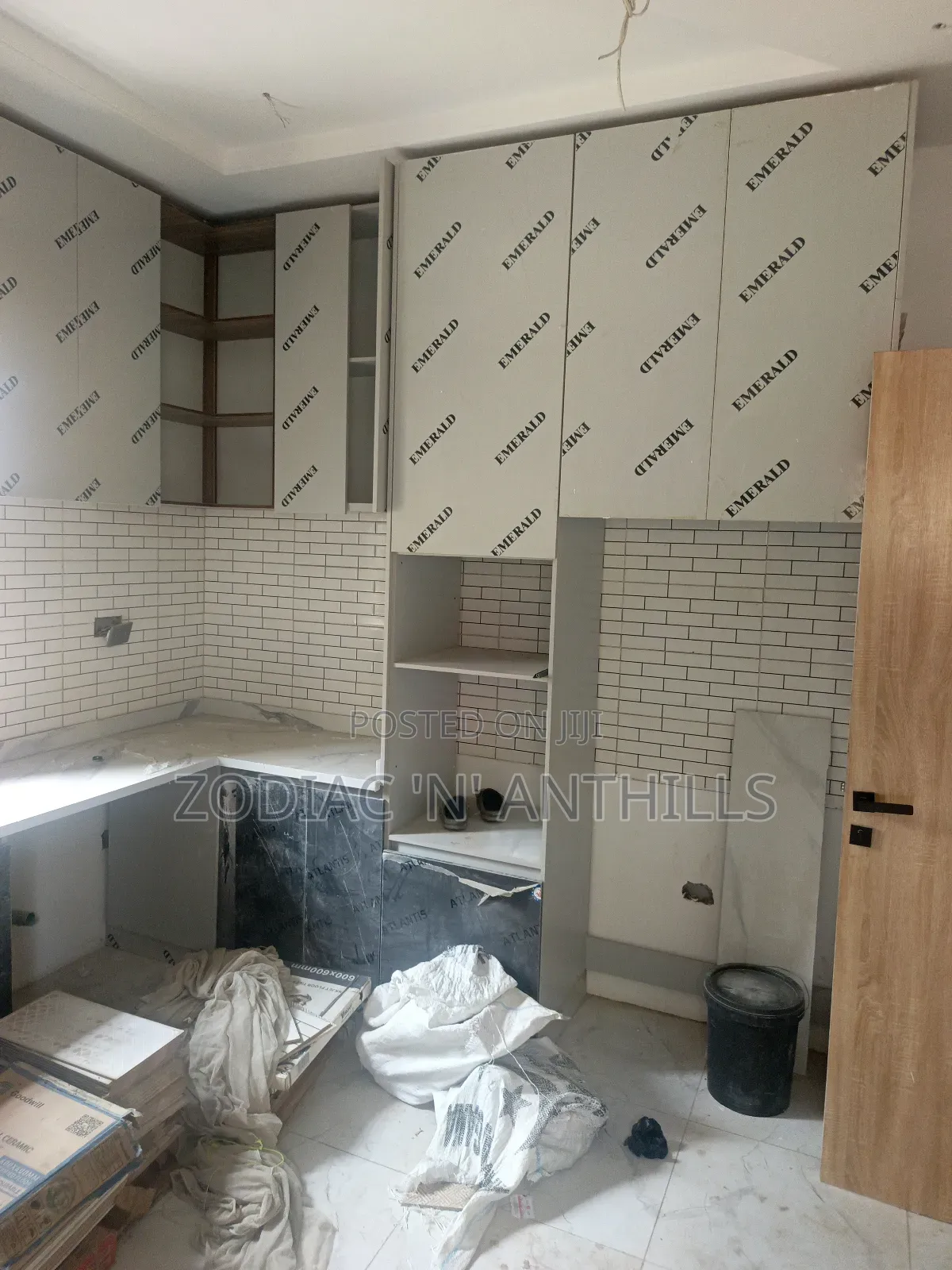 4bdrm Duplex in Residential Estate for sale