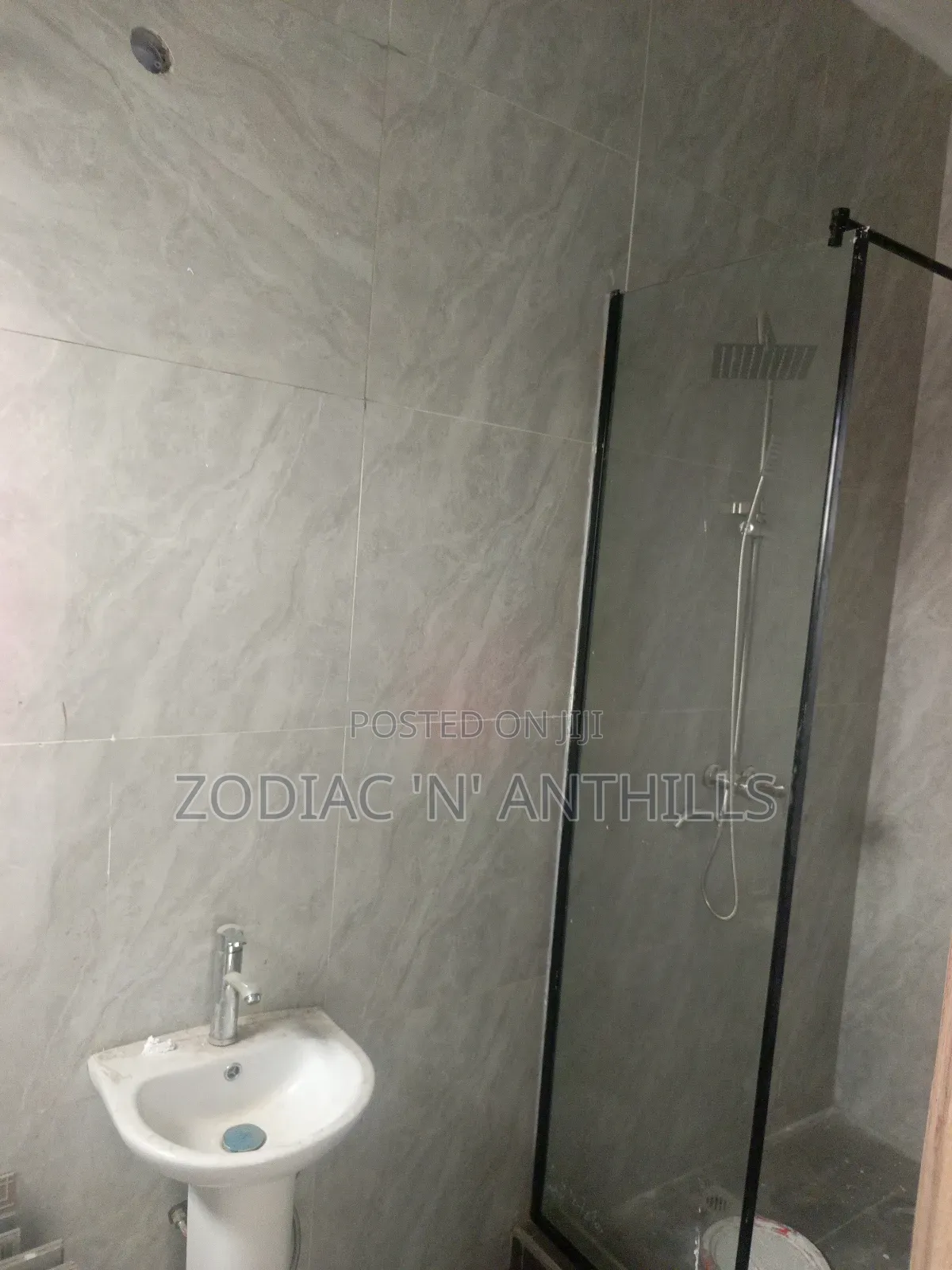 4bdrm Duplex in Residential Estate for sale