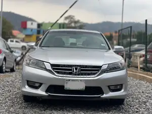 Photo - Honda Accord EX-L 4dr Sedan FWD (2.4L 4cyl 2A) 2013 Silver