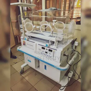 Baby Incubator With Drawers